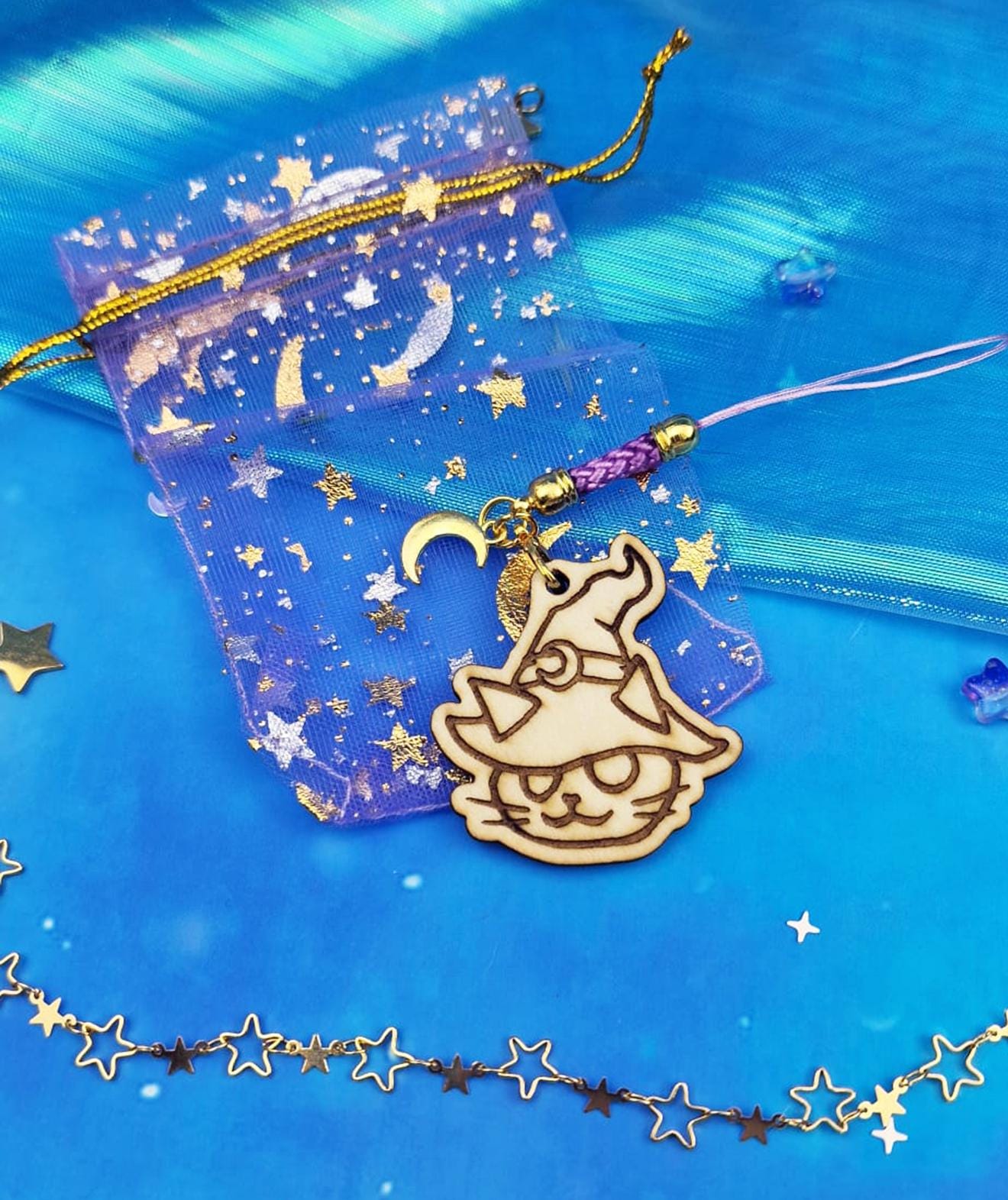 Witch Essentials | Spell Book | Magical Witch | Wooden Keyring | Hat | Cat | ellyonart | Halloween | Witch aesthetic | Engraved Keyring