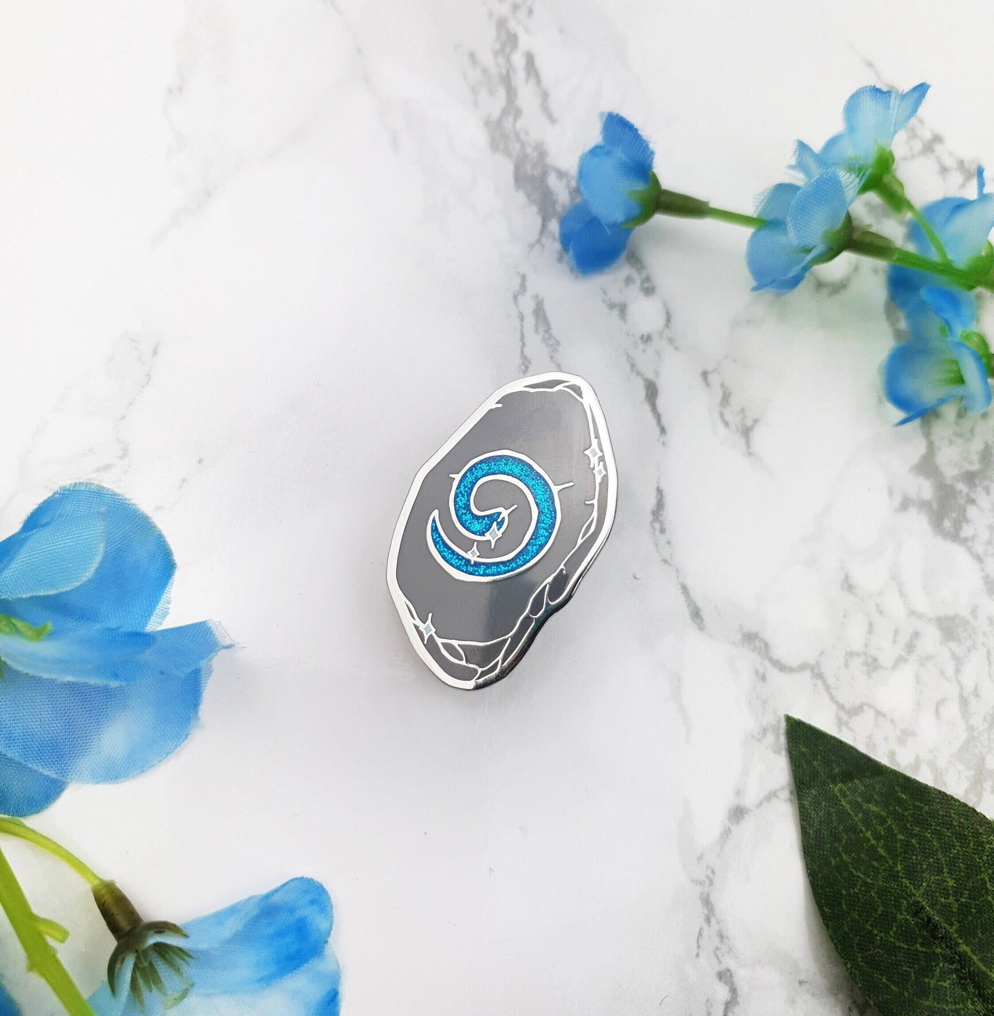 Stone of Hearth | Glitter | Blue Stone | Homebound | Inkeeper | Game inspired | ellyonart | Enamel Pin | Lapel Pin | Pin Badge | Fantasy