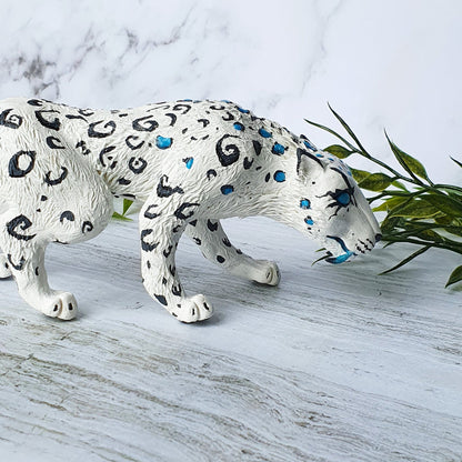 White Leopard | Snow Leopard | Spirit Animal | Cat | Fantasy | Magical | Game themed | Figure | Figurine | Sculpture | ellyonart