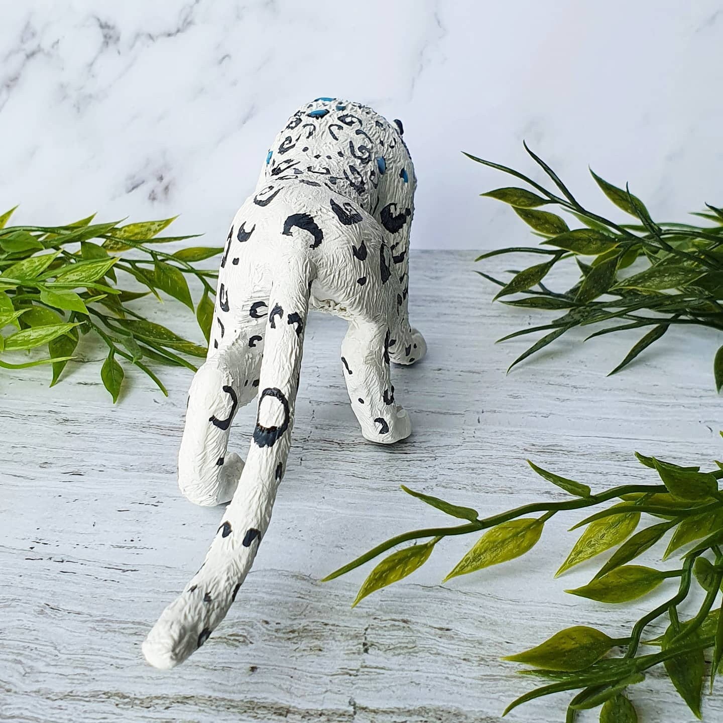 White Leopard | Snow Leopard | Spirit Animal | Cat | Fantasy | Magical | Game themed | Figure | Figurine | Sculpture | ellyonart